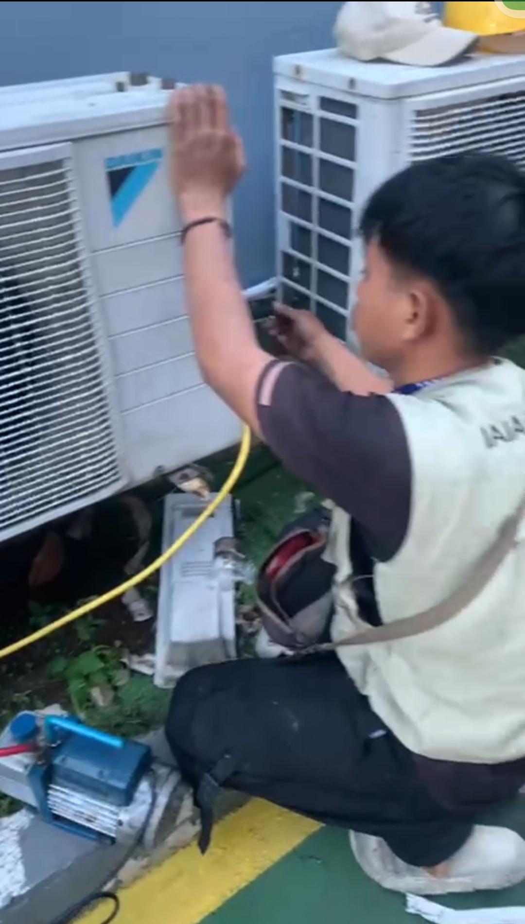 Service AC Rajeg